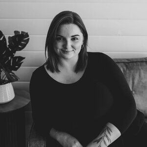 Meet your Posher, Kira